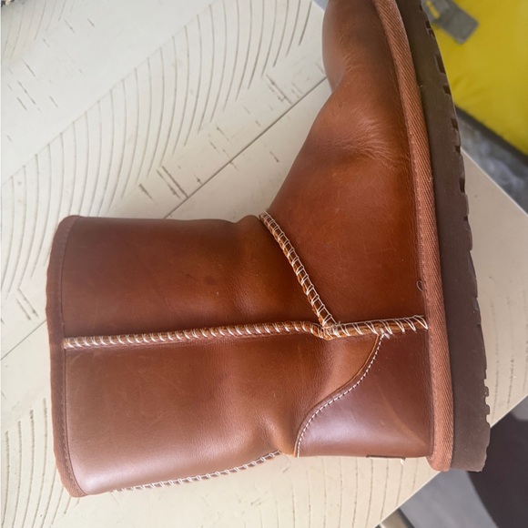 UGG Chestnut Brown Leather Mid-Calf Boots with Whipstitch - Picture 3 of 10